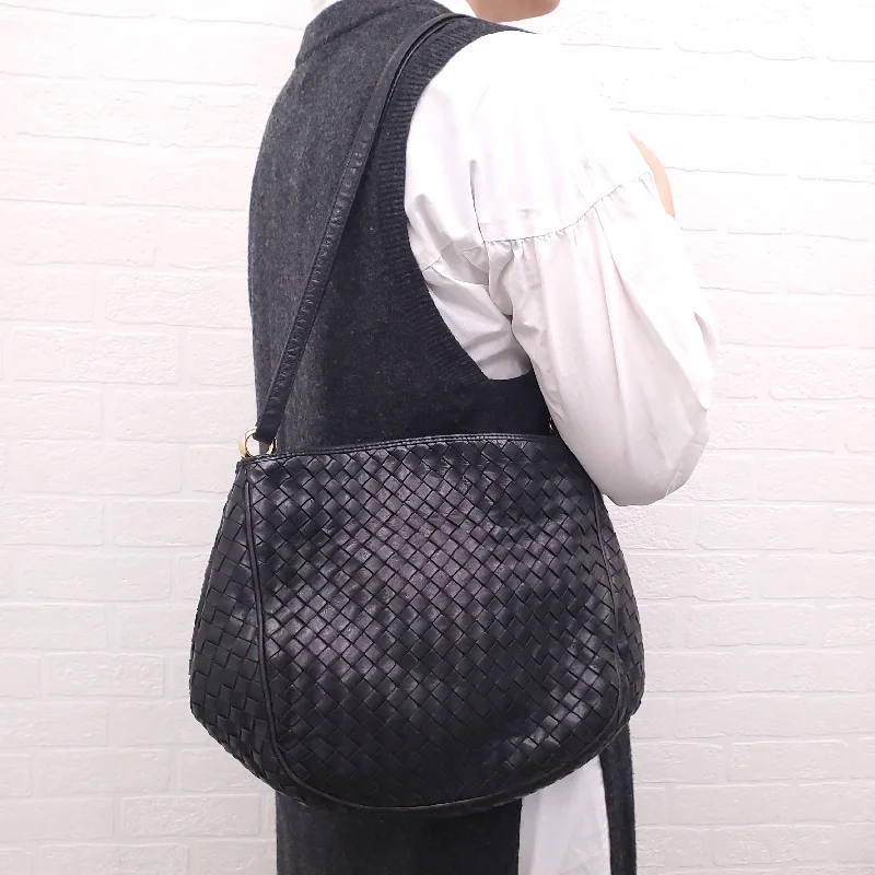 BOTTEGA VENETA INTRECCIATO VINTAGE SHOULDER BAG