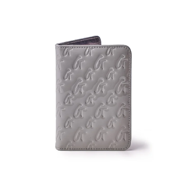 GLAM-AHOLIC LIFESTYLE PASSPORT HOLDER MONOGRAM MIRROR GRAY